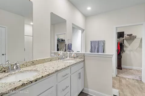 Entry Way - 6000 Seagull Dr, Long Beach, MS 39560 photo 3 of 3