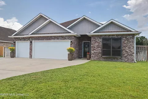 Exterior - 6000 Seagull Dr, Long Beach, MS 39560 photo 5 of 6