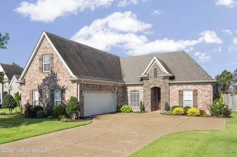 4389 W Vineyard Dr, Southaven, MS 38672