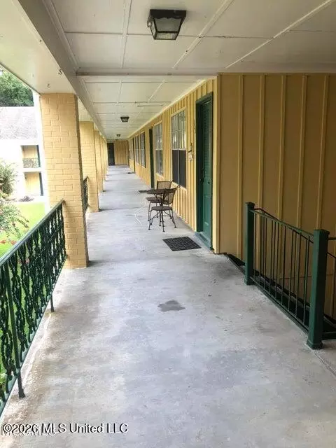 3310 Washington Ave #1318, Pascagoula, MS 39581