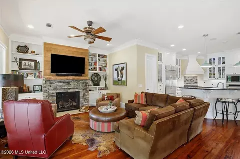 Living - 134 Lake Hill Dr, Flora, MS 39071 photo 2 of 3