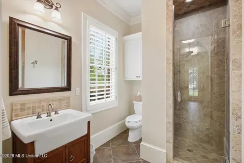 Bath - 134 Lake Hill Dr, Flora, MS 39071 photo 5 of 5