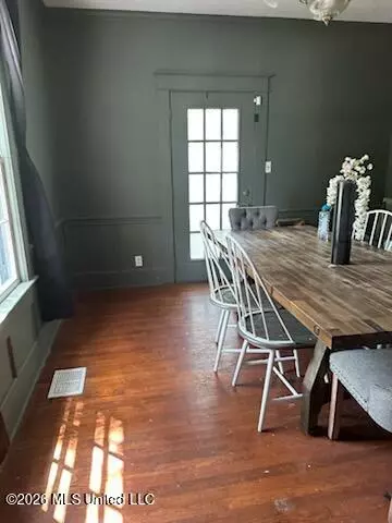 818 Fairview St, Jackson, MS 39202 photo 7