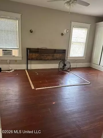 818 Fairview St, Jackson, MS 39202 photo 8