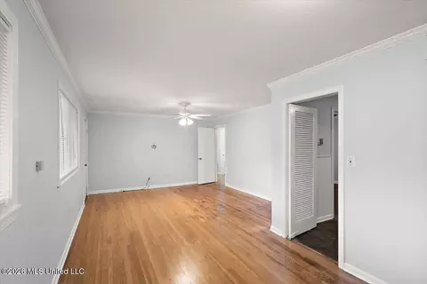 Living - 1431 Sheffield Dr, Jackson, MS 39211 photo 2 of 3
