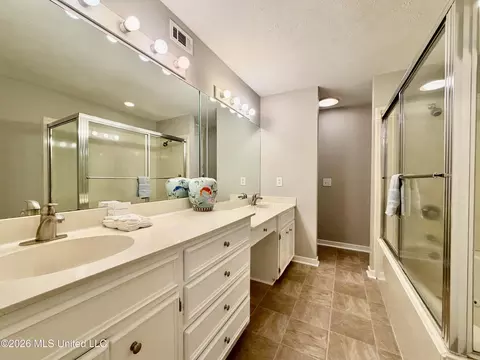 Bath - 59 Shore Dr, Clinton, MS 39056 photo 1 of 4