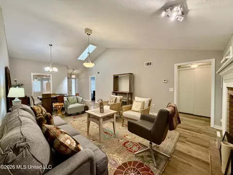 Living - 59 Shore Dr, Clinton, MS 39056 photo 3 of 5