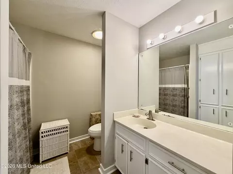 Bath - 59 Shore Dr, Clinton, MS 39056 photo 3 of 4