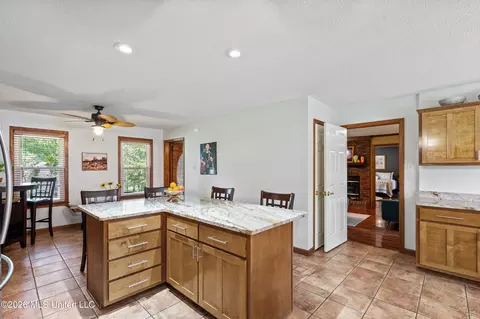 Kitchen - 4860 Maple Hill Dr, Nesbit, MS 38651 photo 3 of 3