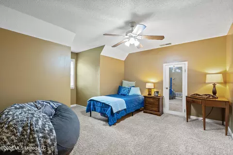 Bedroom - 4860 Maple Hill Dr, Nesbit, MS 38651 photo 3 of 4