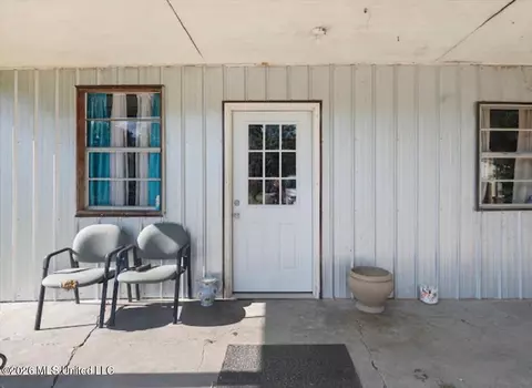 Exterior - 3224 Old Jackson Rd, Forest, MS 39074 photo 2 of 3
