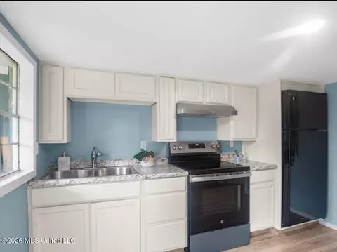 Kitchen - 3224 Old Jackson Rd, Forest, MS 39074 photo 6 of 6
