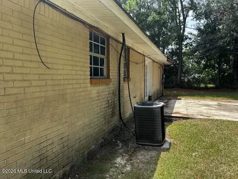 Exterior - 4118 Washington Dr, Moss Point, MS 39563 photo 3 of 3