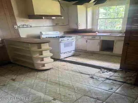 504 S 5th St, Mccomb, MS 39648 photo 5
