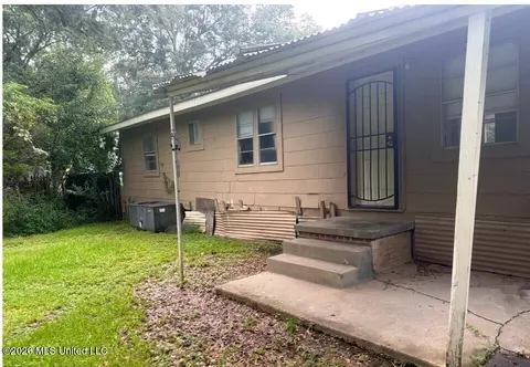 Exterior - 2747 Emerald Dr, Jackson, MS 39212 photo 1 of 1
