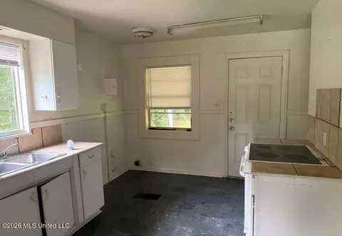Entry Way - 2747 Emerald Dr, Jackson, MS 39212 photo 1 of 1