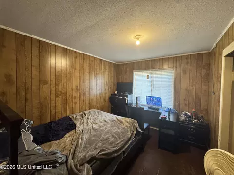 Bedroom - 3014 Woodview Dr, Jackson, MS 39212 photo 1 of 2