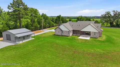 Exterior - 901 Sharon Rd, Canton, MS 39046 photo 2 of 2