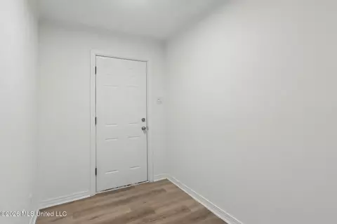 Entry Way - 3513 Hemlock Ave, Moss Point, MS 39563 photo 2 of 2
