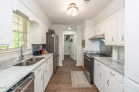 Kitchen - 3405 Forest Hill Rd, Jackson, MS 39212 photo 1 of 4