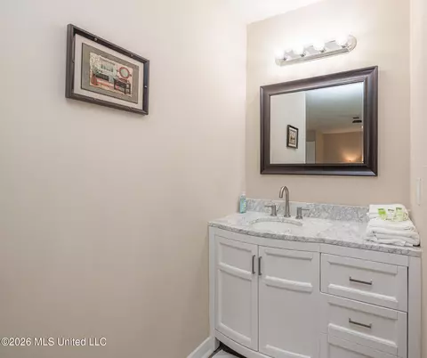 Bath - 3405 Forest Hill Rd, Jackson, MS 39212 photo 3 of 6