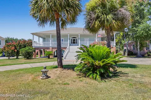 2407 Washington Ave, Pascagoula, MS 39567