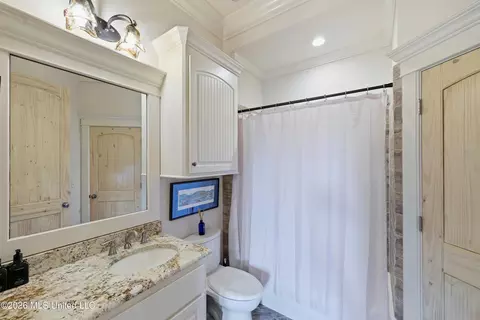 Bath - 104 Chantry Ln, Madison, MS 39110 photo 4 of 8