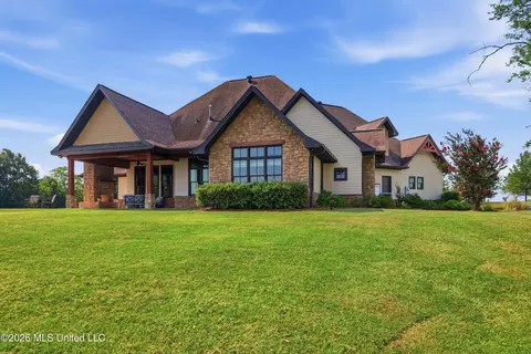Exterior - 104 Chantry Ln, Madison, MS 39110 photo 8 of 10