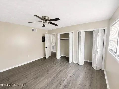 1021 Raymond Rd, Jackson, MS 39204 photo 5