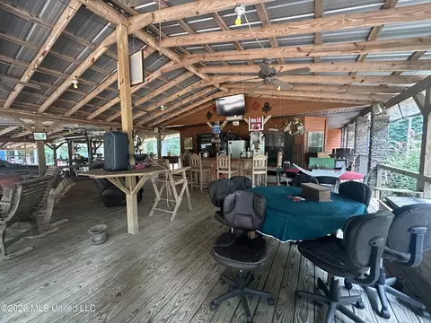 7 Jordan Rd, Natchez, MS 39120 photo 2