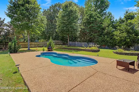 Exterior - 6459 Carson Dr, Olive Branch, MS 38654 photo 3 of 10