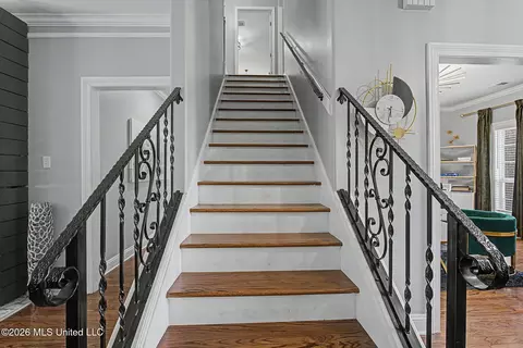 Entry Way - 6459 Carson Dr, Olive Branch, MS 38654 photo 3 of 5
