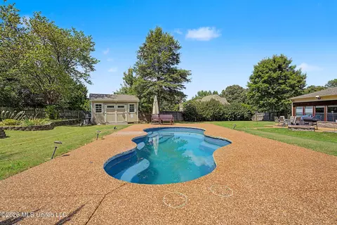 Exterior - 6459 Carson Dr, Olive Branch, MS 38654 photo 9 of 10