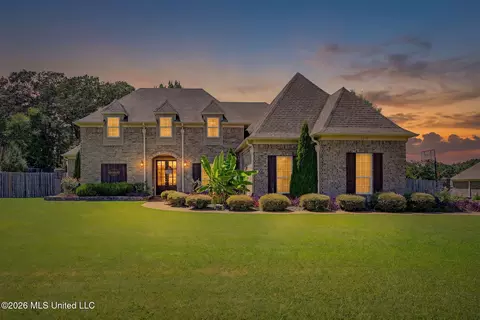 Exterior - 6459 Carson Dr, Olive Branch, MS 38654 photo 4 of 10
