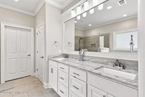 Bath - 137 Hampton Rdg, Madison, MS 39110 photo 3 of 4