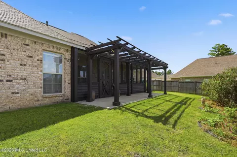 Exterior - 137 Hampton Rdg, Madison, MS 39110 photo 7 of 8