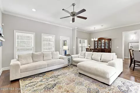 Living - 137 Hampton Rdg, Madison, MS 39110 photo 2 of 2
