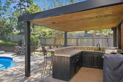 Other - 102 Spring Valley Dr, Brandon, MS 39047 photo 1 of 16