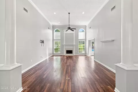 Living - 102 Spring Valley Dr, Brandon, MS 39047 photo 1 of 4