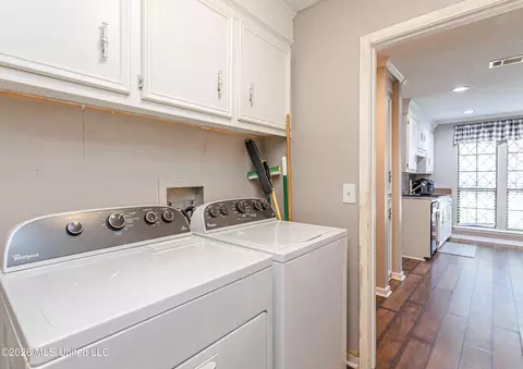 Other - 1240 Scots Gln, Jackson, MS 39204 photo 1 of 5