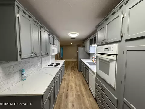 Kitchen - 68 Dummy Line Rd, Jayess, MS 39641 photo 3 of 5