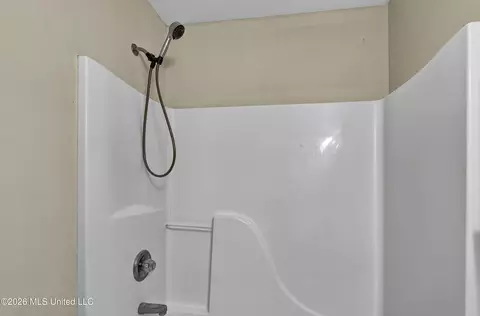 Bath - 958 Pono Pl, Diamondhead, MS 39525 photo 4 of 4
