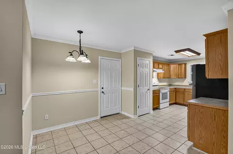 Entry Way - 958 Pono Pl, Diamondhead, MS 39525 photo 2 of 2