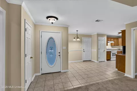 Entry Way - 958 Pono Pl, Diamondhead, MS 39525 photo 1 of 2