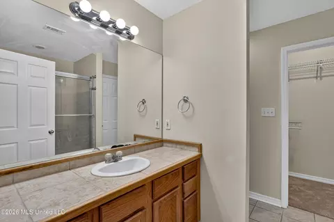Bath - 958 Pono Pl, Diamondhead, MS 39525 photo 2 of 4