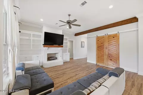 Living - 102 Twain Trl, Clinton, MS 39056 photo 3 of 3