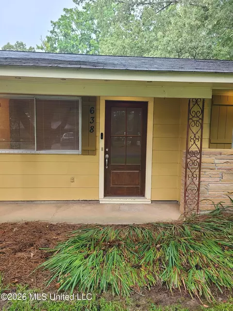 Exterior - 638 Newland St #638, Jackson, MS 39211 photo 2 of 3