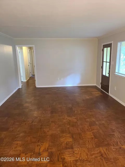 Living - 638 Newland St #638, Jackson, MS 39211 photo 1 of 2