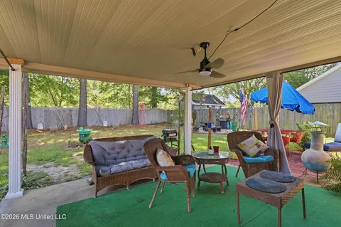 Exterior - 305 Mockingbird Ln, Madison, MS 39110 photo 4 of 10