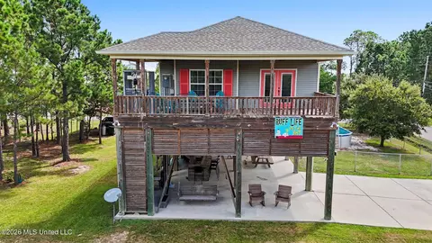 5009 Oklahoma St, Bay Saint Louis, MS 39520
